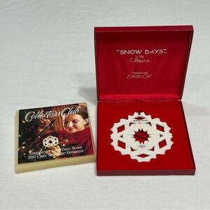 2002 Longaberger Collectors Club Claire Snow Days‎ White Ceramic Ornament